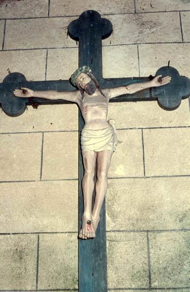 statue : Christ en croix - © Monuments historiques