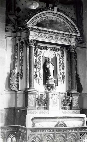 autel et retable du transept sud - © Monuments historiques