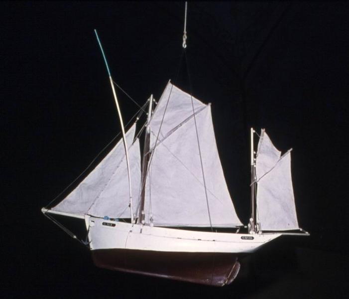 maquette ex-voto n°2 d'un thonier à voiles dit l'Espoir