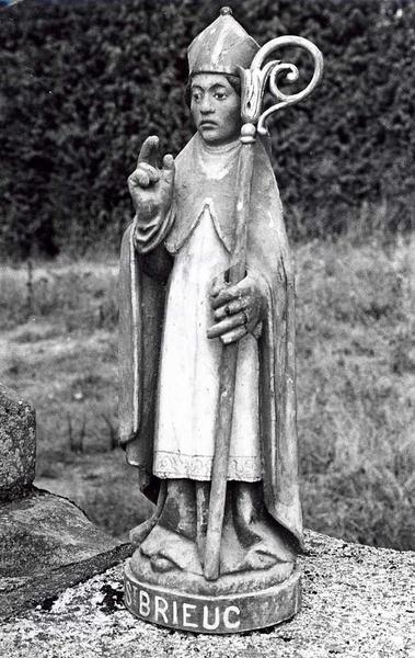 ensemble de sept statues (statuettes) : Saint Brieuc
