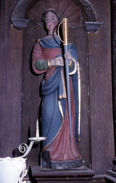 retable, ses deux statues : Saint Diboen et Sainte Suzanne et son groupe sculpté et deux statues : Saint Diboen et Saint Roch - © Monuments historiques
