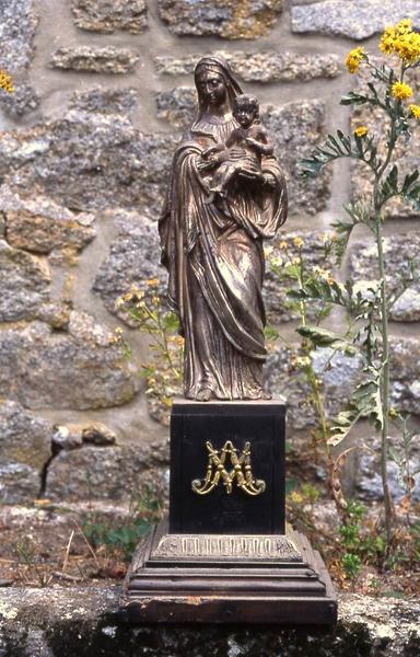 statue (statuette) : Vierge à l'Enfant