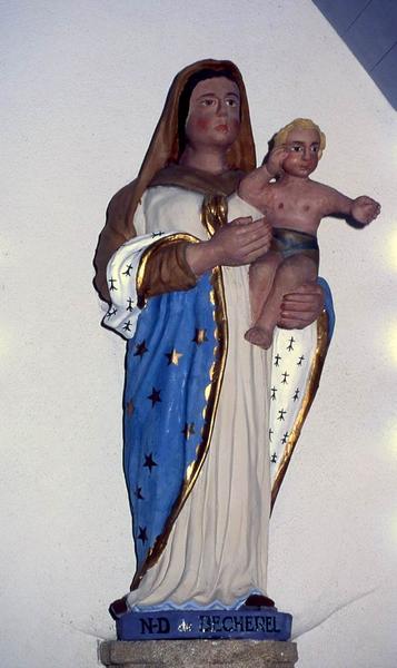 Statue : Notre-Dame de Becquerel