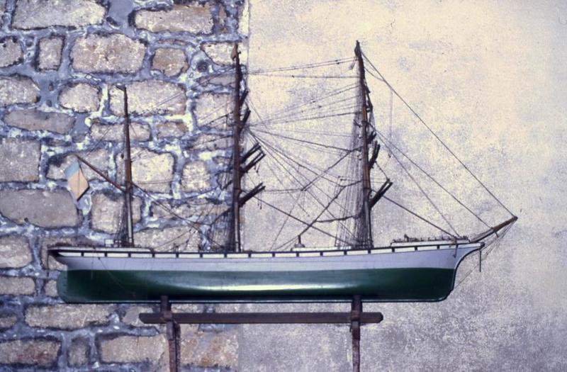 maquette ex-voto n°2 d'un trois-mâts barque de commerce dit le Notre-Dame de Larmor - © Monuments historiques