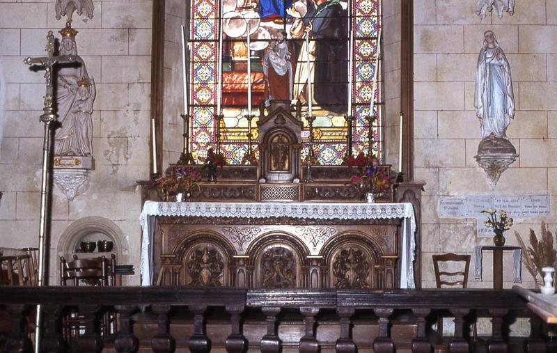 autel du transept nord - © Monuments historiques