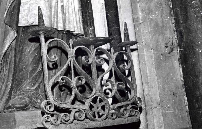 deux chandeliers (portes-cierges) - © Monuments historiques