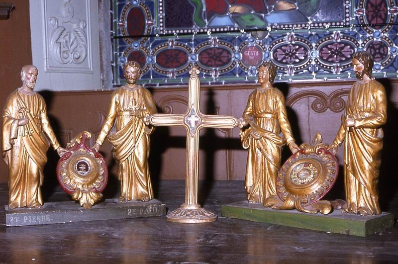 croix-reliquaire et deux reliquaires - © Monuments historiques