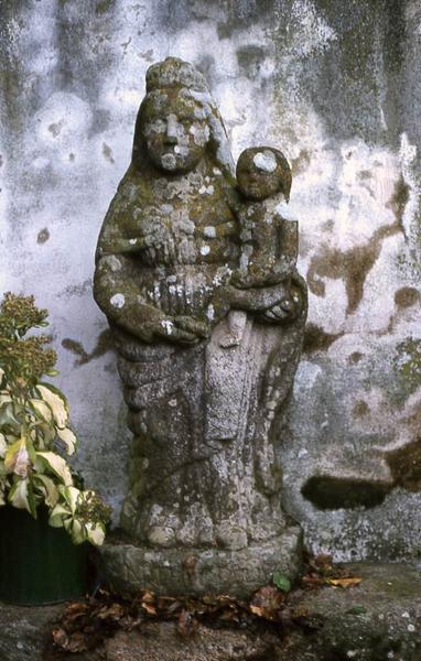 statue : Vierge à l'Enfant - © Monuments historiques