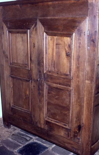 armoire de sacristie