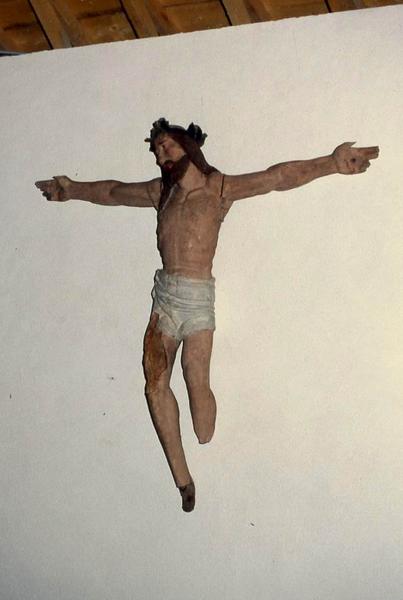 statue : Christ en croix - © Monuments historiques
