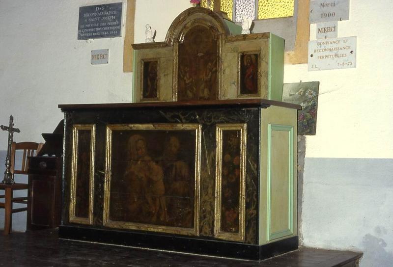 Autel (déposé), retable et devant d'autel : Sainte Famille - © Monuments historiques