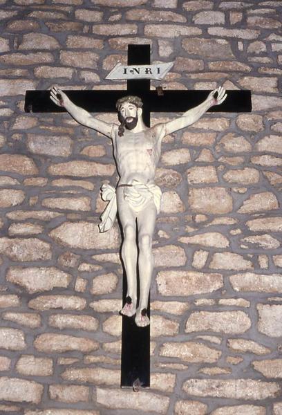 statue : Christ en croix - © Monuments historiques