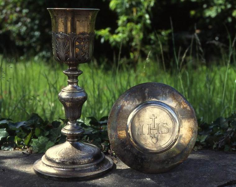 calice et patène n°5 - © Monuments historiques