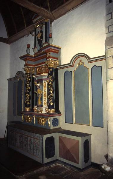 Retable latéral nord et deux statues : Saint Pierre et Saint Isidore