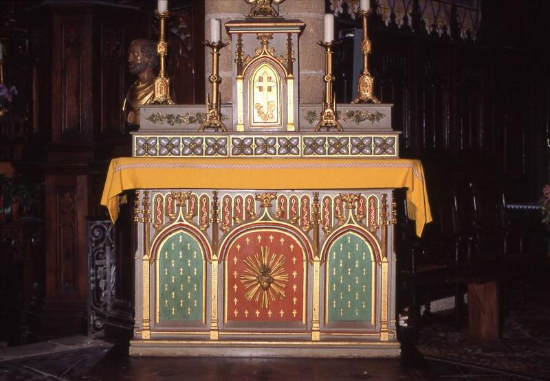 Deux autels latéraux du choeur
