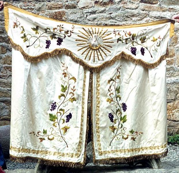 textile religieux (voile) - © Monuments historiques