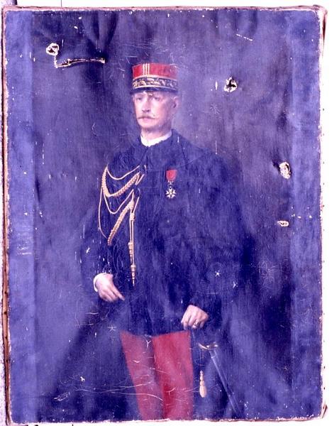 tableau : Portrait d'un officier - © Monuments historiques
