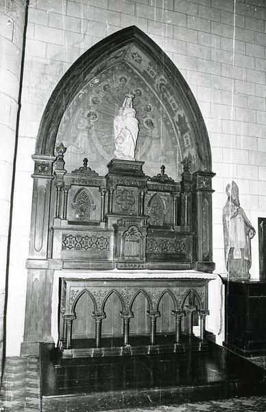 retable, autel et statue : Vierge à l'Enfant - © Monuments historiques