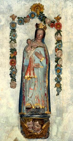statue : Notre-Dame de la Rosée, sa console et son encadrement - © Monuments historiques