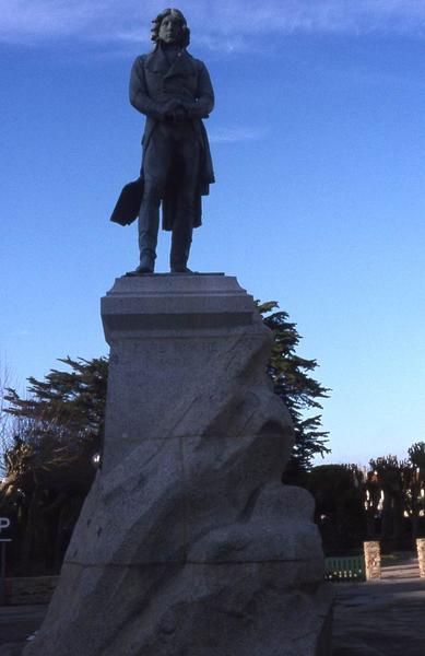 statue : Général Hoche - © Monuments historiques