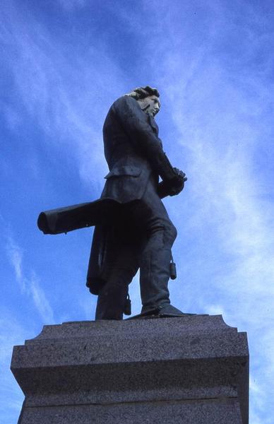 statue : Général Hoche, détail - © Monuments historiques