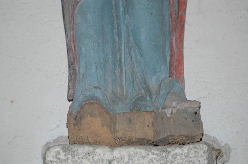 statue : Saint Jean, détail pieds - © Monuments historiques