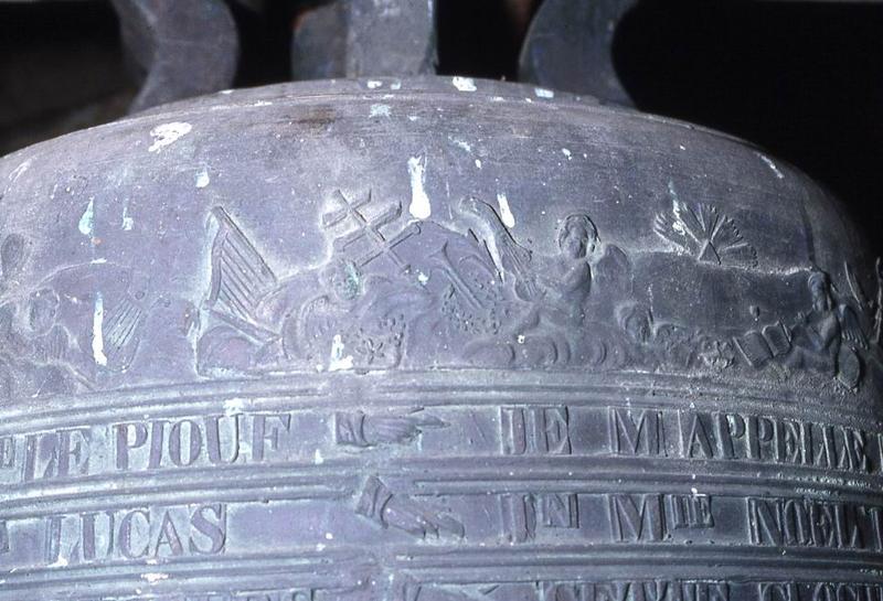 cloche n°1, détail - © Monuments historiques