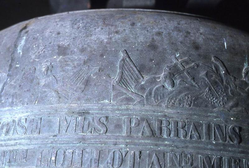 cloche n°1, détail - © Monuments historiques