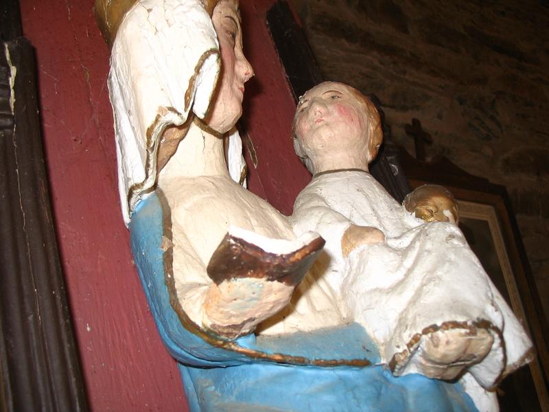 statue : Vierge à l'Enfant, détail