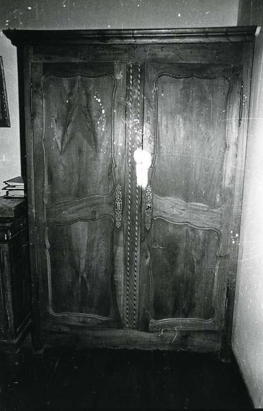 armoire de sacristie