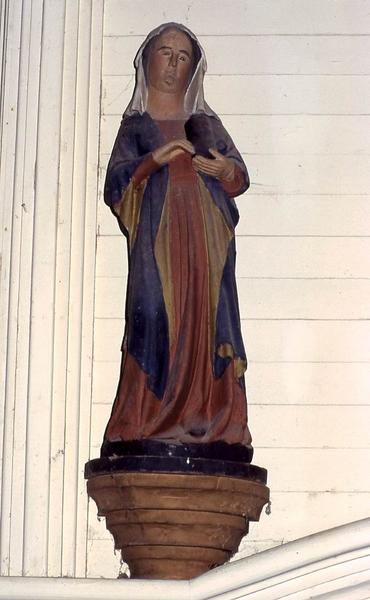 deux statues : Sainte Marie-Madeleine