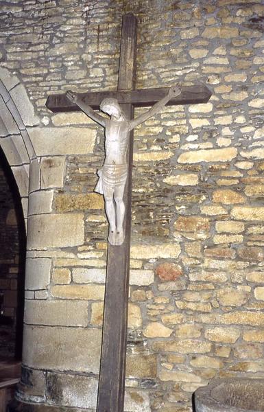 statue : Christ en croix - © Monuments historiques