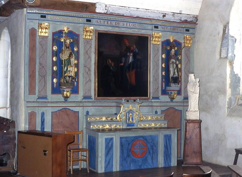 autel, retable et tabernacle du transept sud et deux statues : Saint Eloi et Saint Cornély