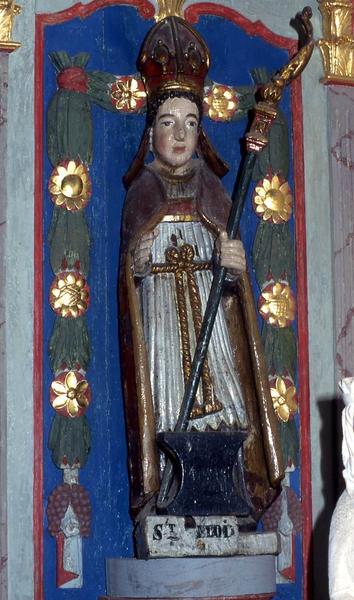 autel, retable et tabernacle du transept sud et deux statues : Saint Eloiet Saint Cornély