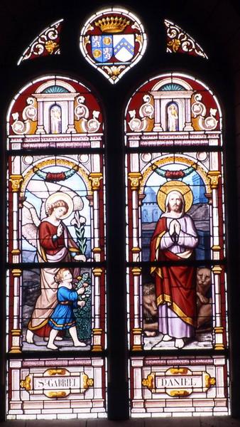 verrière du transept nord : Saint Gabriel et saint Daniel - © Monuments historiques