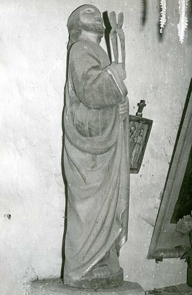 statue : Saint tenant des tenailles (Joseph d'Arimathie)
