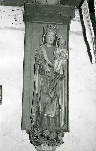 statue : Vierge à l'Enfant