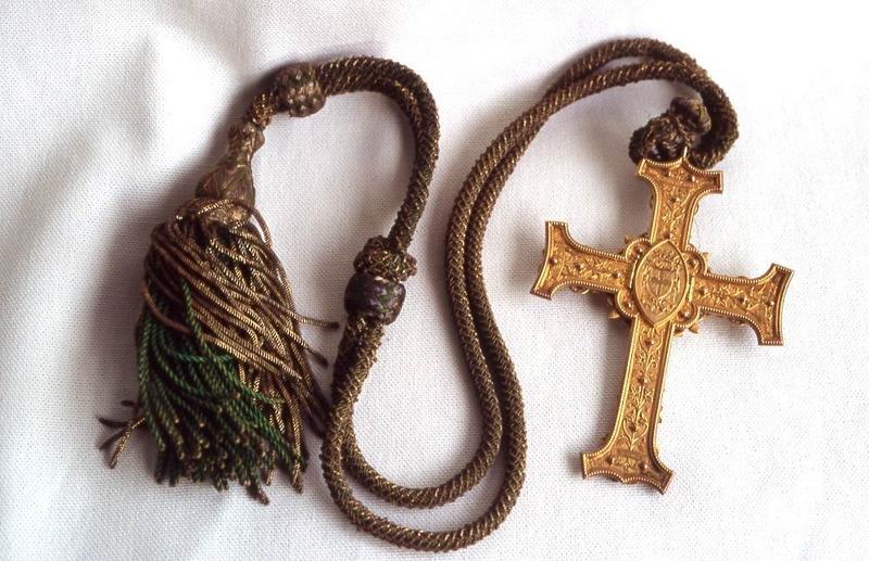 croix pectorale de Monseigneur Bécel