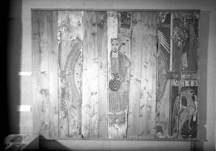 Devant d'autel de saint Vincent, bois enduit et peint, en cours de restauration - © Ministère de la Culture (France), Médiathèque du patrimoine et de la photographie, diffusion RMN-GP