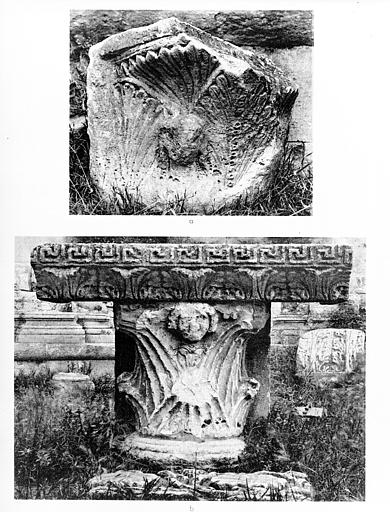 Fragments de sculptures : A. chapiteau d'angle avec figure entre feuillages en forme d'éventail, B. chapiteau avec buste entre volutes