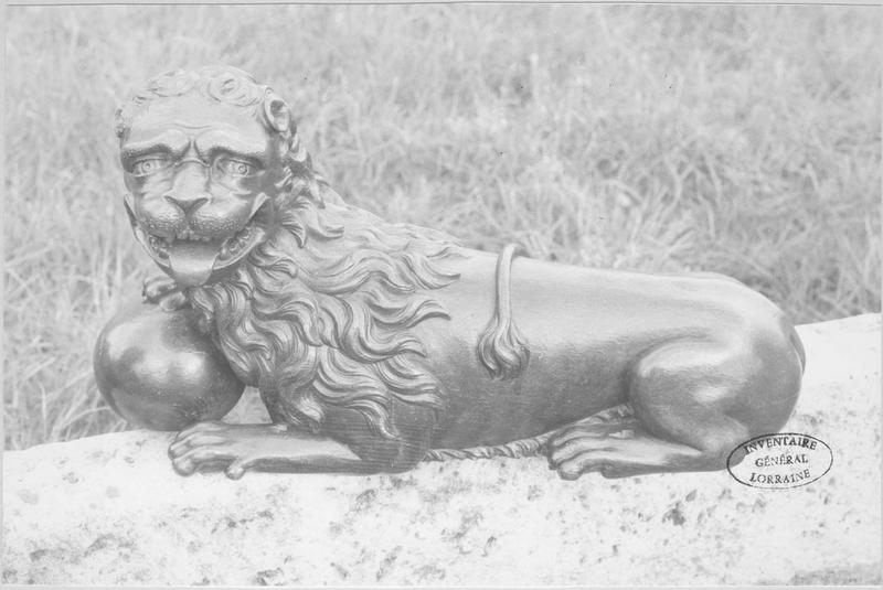 statue : Lion