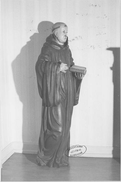 statue : saint Benoît (de trois quarts)