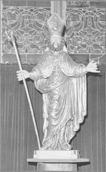 statue : saint Marcel