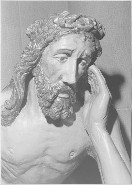 statue : Christ de Pitié (détail du visage)