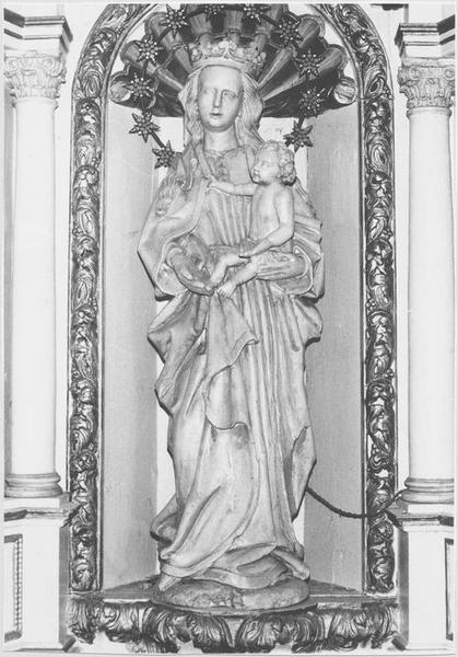 statue : Vierge à l'Enfant