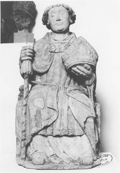 statue : saint Denis