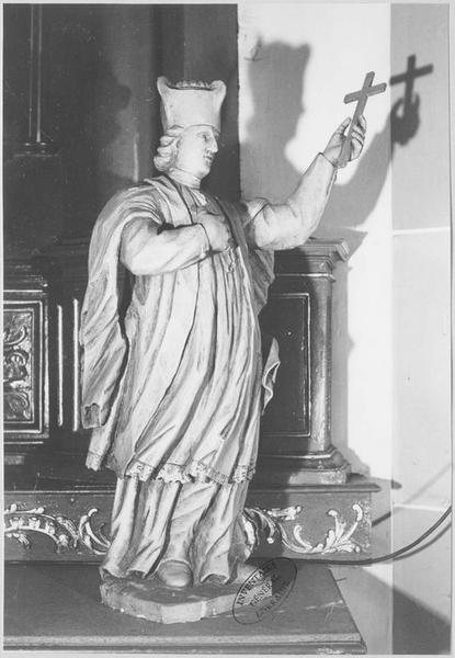 statue : saint François Xavier (autel secondaire de la Vierge)