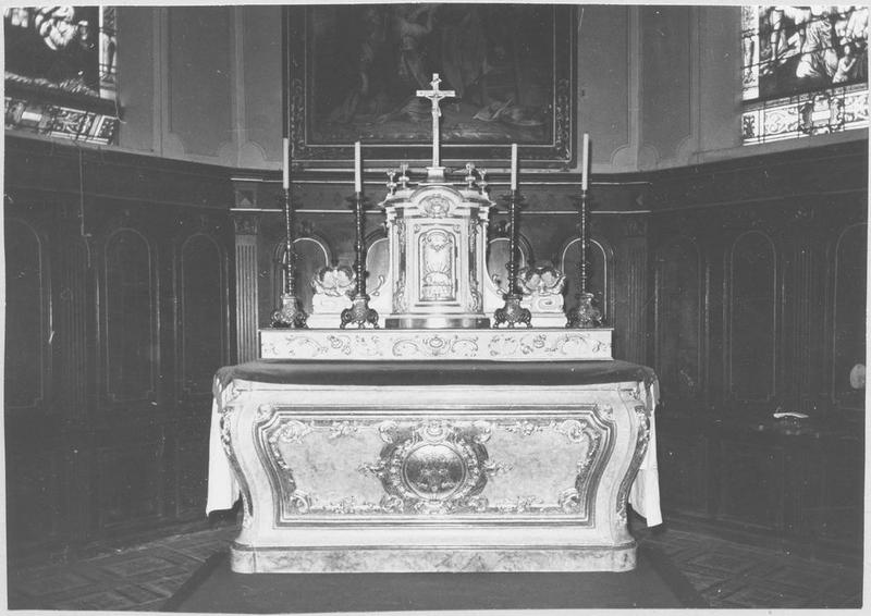 autel, gradin d'autel, tabernacle, console (maître-autel)