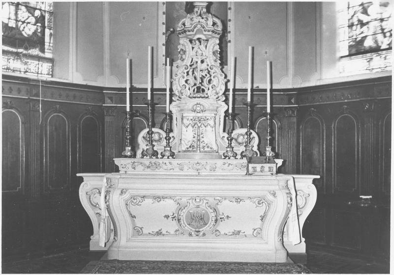 autel, gradin d'autel, tabernacle, console (maître-autel)