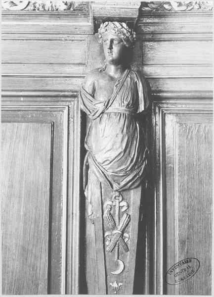 lambris de revêtement, stalles (détail cariatide)